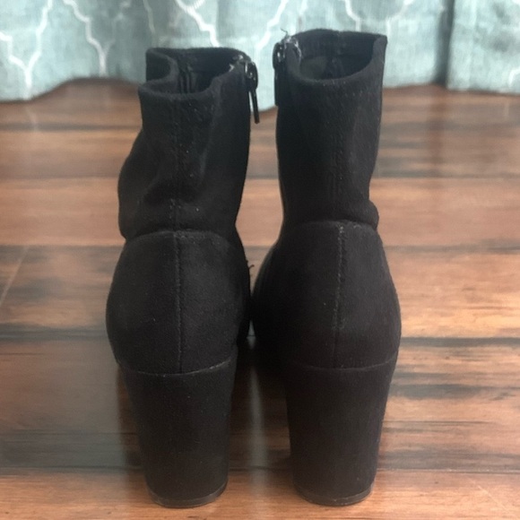 Steve Madden Black Emison Booties - Size 7.5 - Picture 4 of 8
